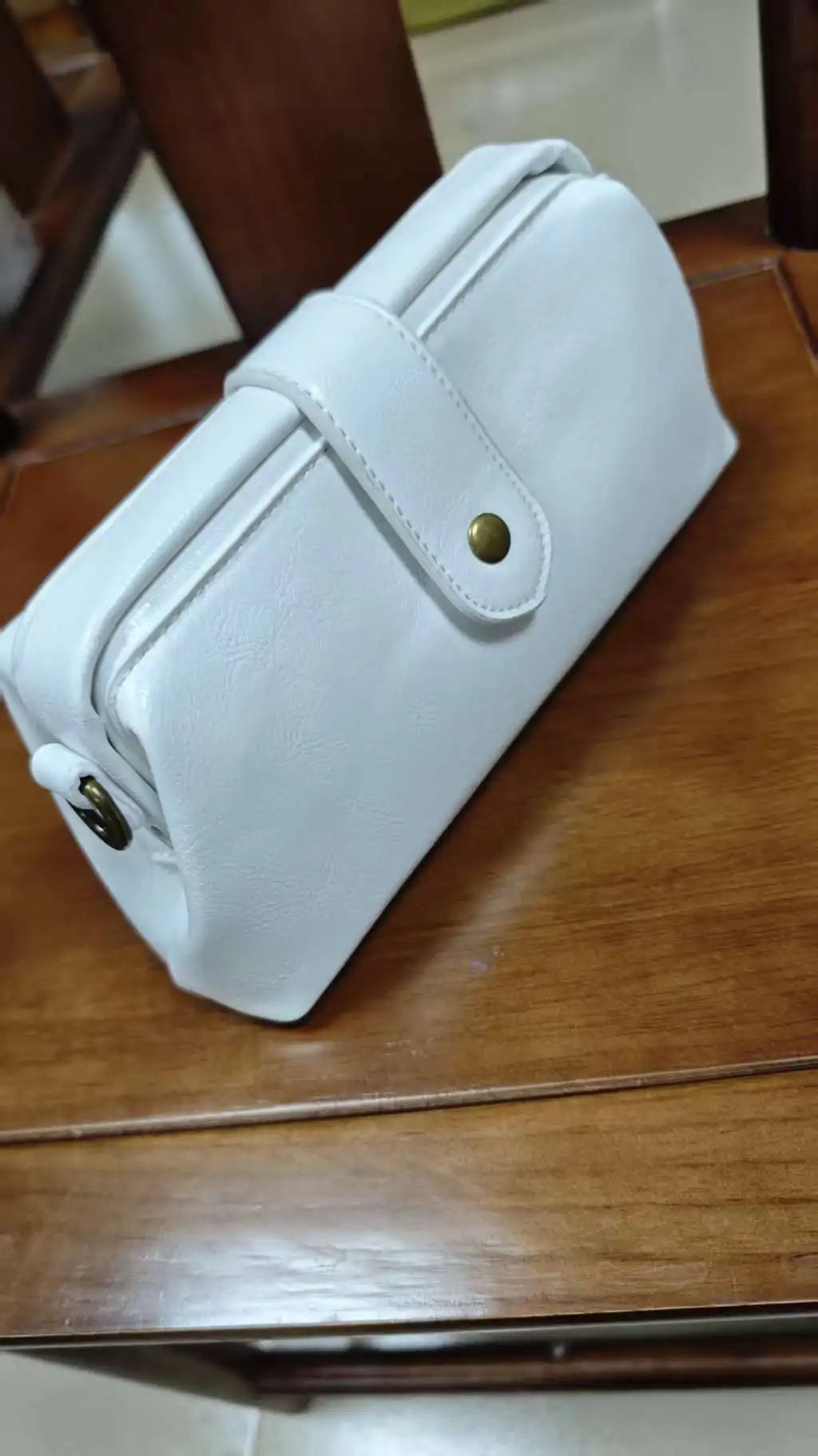 Minimalist Women’s PU Shoulder Bag - Trendy Crossbody Handbag with Clip for Daily & Professional Use