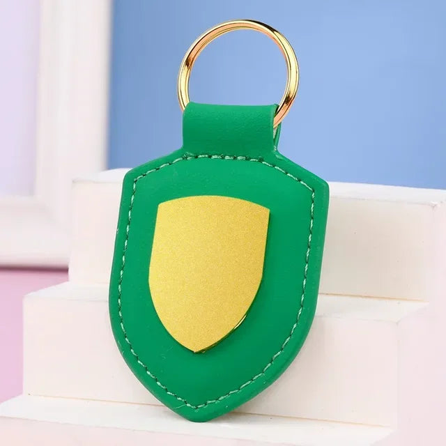 Car Keychain Shield Leather – Creative Personalized Couple Key Chain with Metal Pendant, Fashion Travel Gift for Men