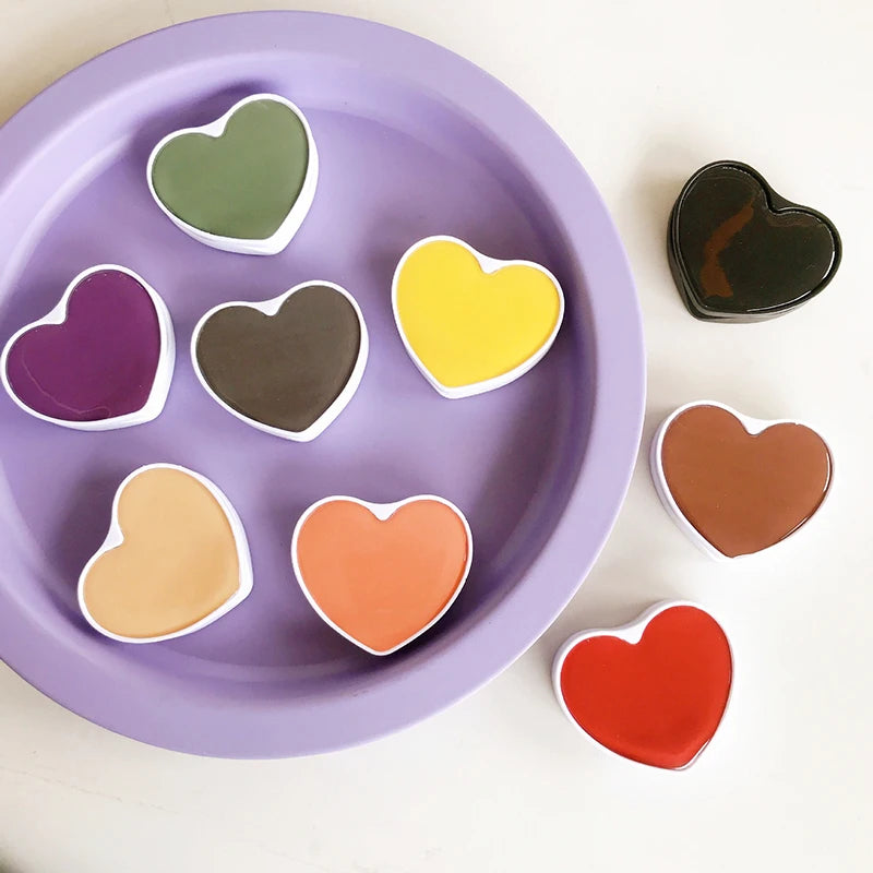 Universal Heart-Shaped Phone Socket Holder: Finger Grip Bracket Support for iPhone 15, 14, 13, Samsung - Pocket Socket Stand