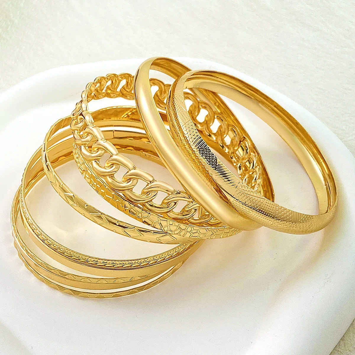 10-Piece Bohemian Retro Wide-Face Gold & Silver Bracelet Set for Weddings and Banquets