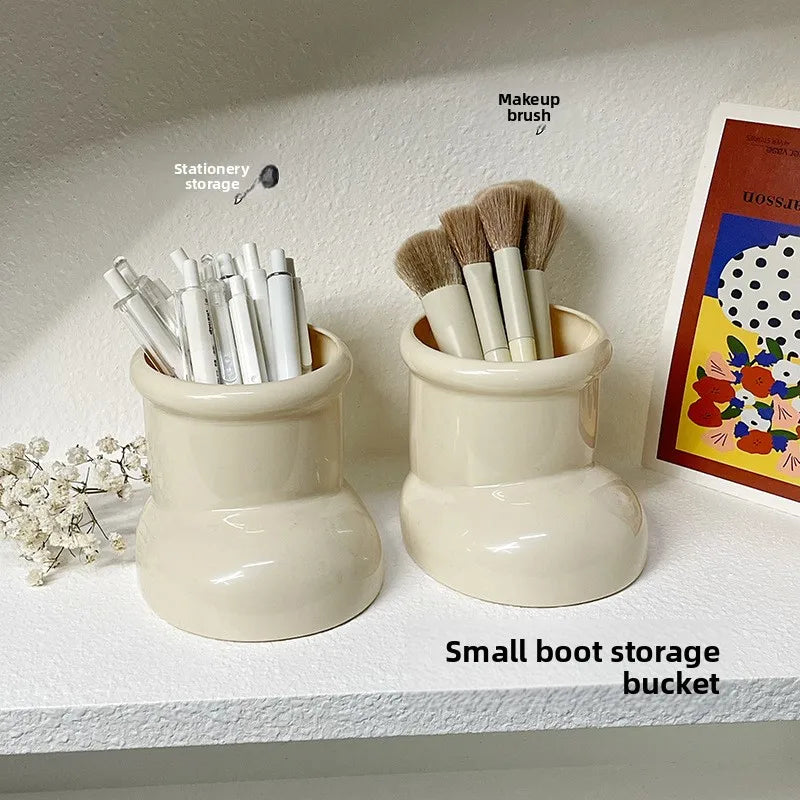 Cute Shoe-Shaped Storage Box – Creative Pen & Makeup Brush Holder for Desk or Dorm