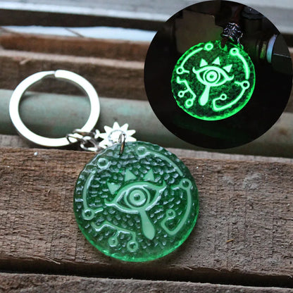 Sheikah Eye Pendant Keychain – Zelda Glow-in-the-Dark Key Ring Charm