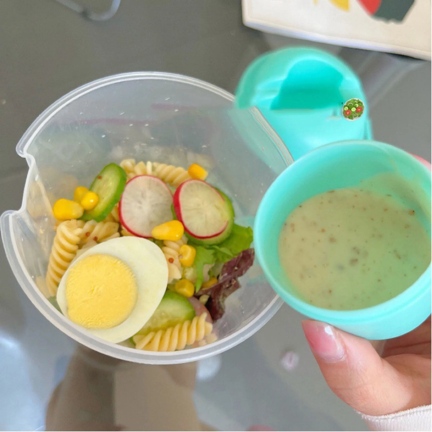 1PC Salad Cups - Plastic Healthy Salad Containers with Forks and Dressing Holder - Kitchen Supplies