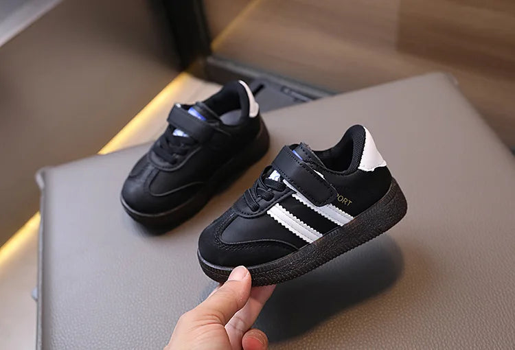 Toddler & Kids White Sneakers — Fashionable Non-Slip Walking Shoes for Boys & Girls, Breathable Outdoor Sport Casual Shoes