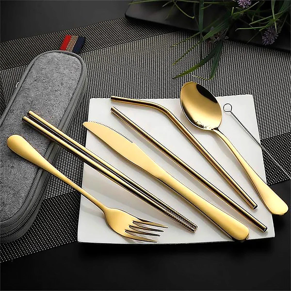 8PCS Portable Tableware Set — Travel Picnic Cutlery with Chopsticks, Fork, Spoon & Knife in Carry Case