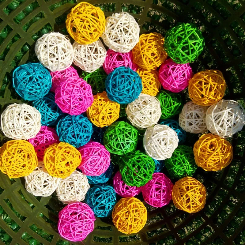 10pcs Sepak Takraw Parrot Chew Toys – Primary Color Foot & Beak Chewing, Scratching Toy for Birds