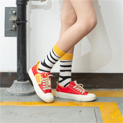 Colorful Striped Art Socks for Men – Rainbow Zebra Pattern Winter Fashion Crew Socks, Unisex Business Casual Combed Cotton Dropshipping Socks