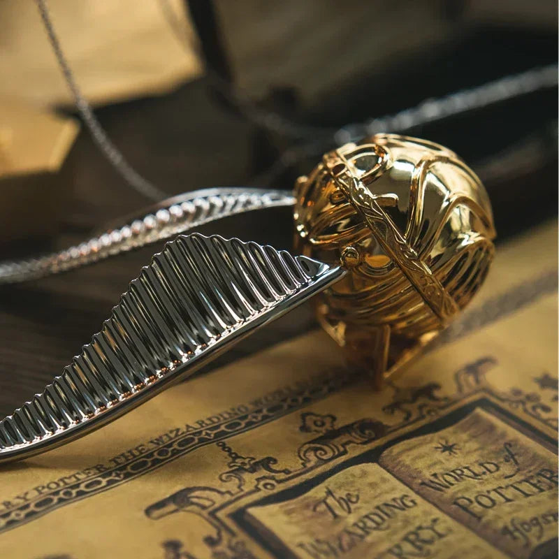 Gold Snitch Ring Box – Movable Wings Luxury Jewelry Storage Organizer, Perfect for Necklaces & Proposal Gifts