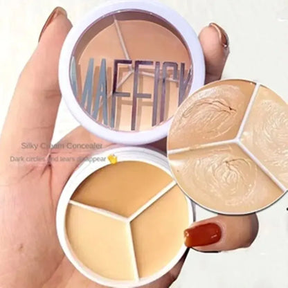 3-Color Concealer Palette – Professional Coverage for Dark Circles and Face Imperfections