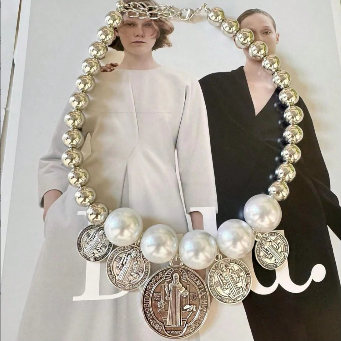 Luxury Pearl Necklace for Women - Adjustable Square Chunky Resin Statement Jewelry