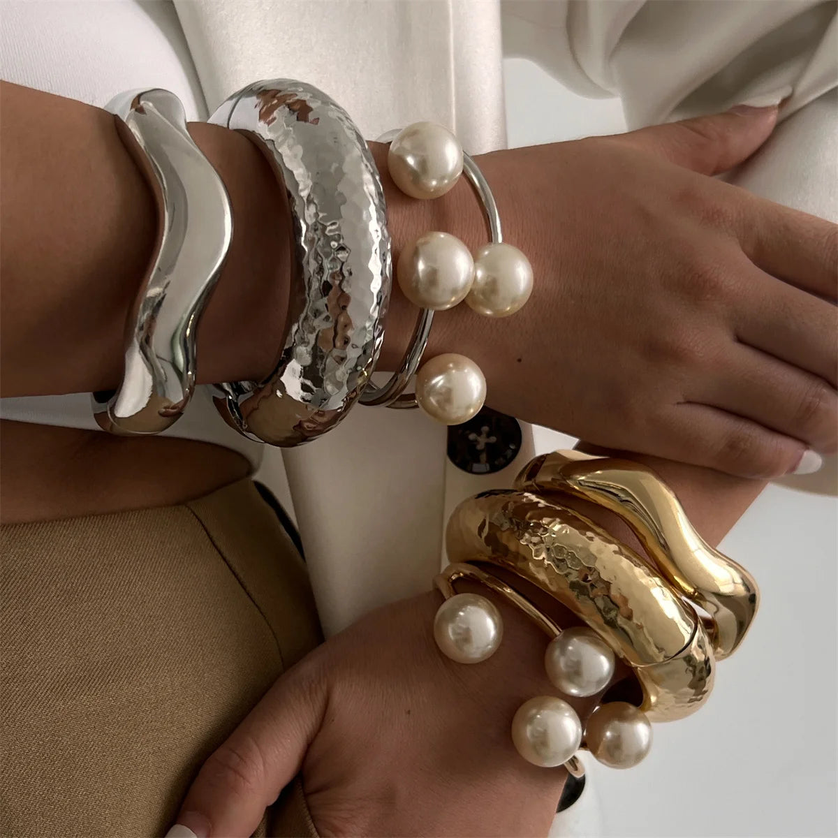 Ingemark Chunky Pearl Cuff Bracelet – Punk Heavy Metal Steampunk Bangle for Women & Men 2025