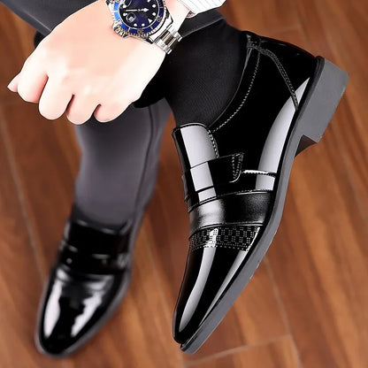 Men’s Leather Oxford Shoes - Retro Carved Brogue Lace-Up Wedding and Formal Business Dress Shoes