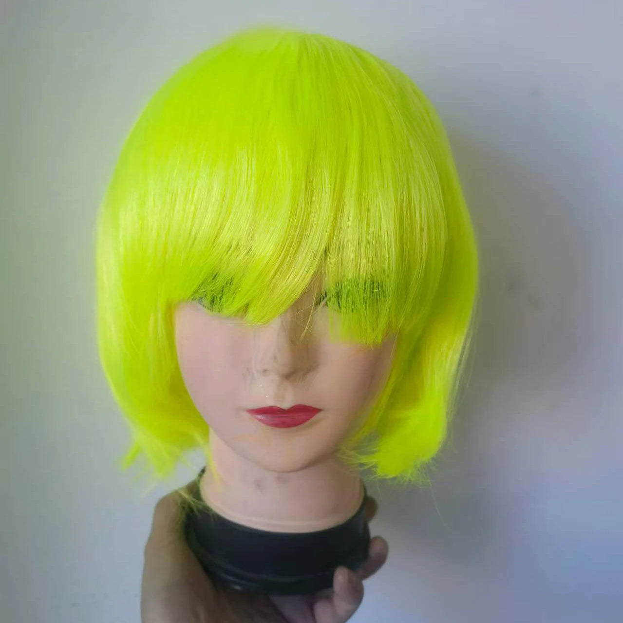 Pretty Short Bob Wig for Women – Natural Fashion Synthetic Wig for Halloween, Cosplay, Anime, and Daily Party Wear