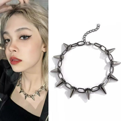 Fashion Punk Spike Choker Necklace – Goth Rivet Metal Chain Collar for Unisex Rock & Nightclub Jewelry