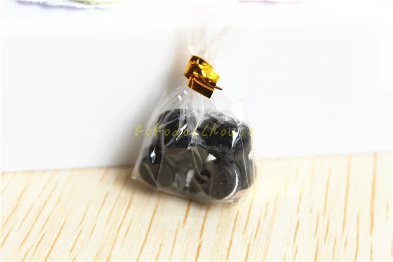 1/12 Miniature Dollhouse Cake – Pretend Play Dessert Toy for Blythe & BJD Dolls