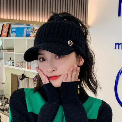 Women's Knitted Ponytail Hat – Warm Winter Rabbit Fur Baseball Cap for Outdoor Sports & Golf