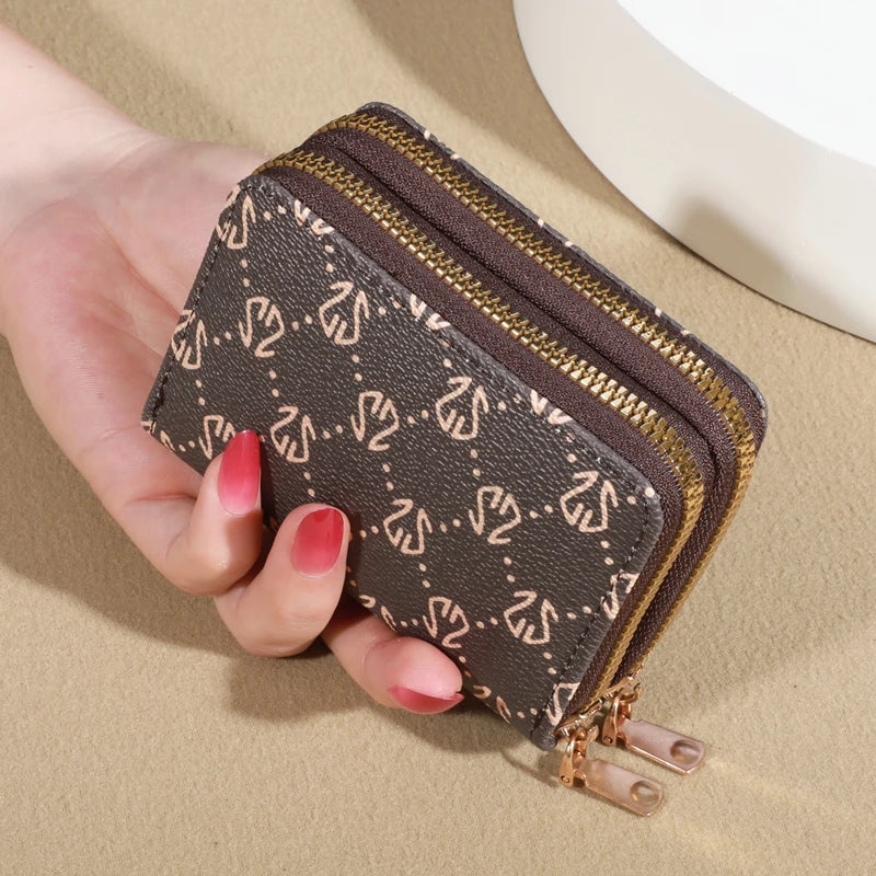 Chic Vintage Women's Zippered Card Holder Wallet - Secure Multi-Card Slots, Fashionable Faux Leather with Coin Purse
