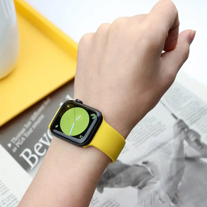 Silicone Sport Band for Apple Watch — Fits Ultra 2/3 & Series 11–SE (40–49mm)
