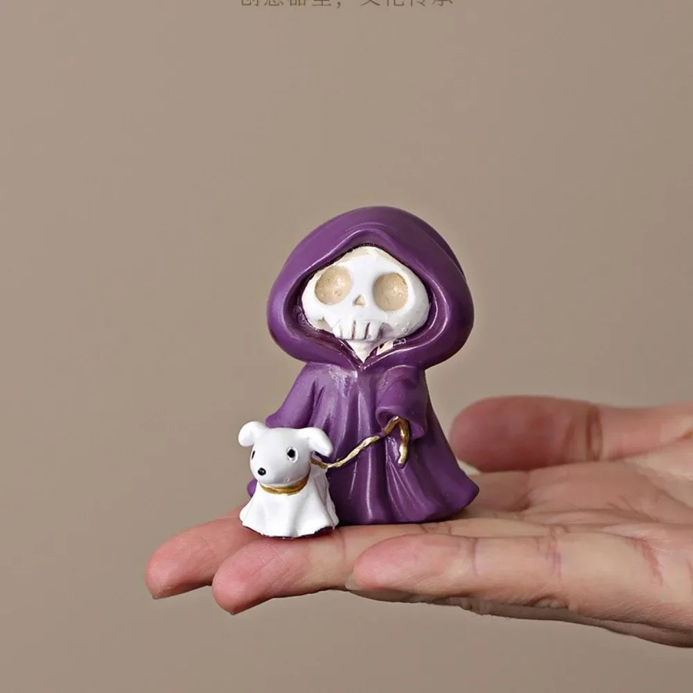 Grim Reaper Resin Figurine – Purple Cloak Ghost Statue for Halloween Home Decor, Party Gift, and Gothic Collectible, 1PC