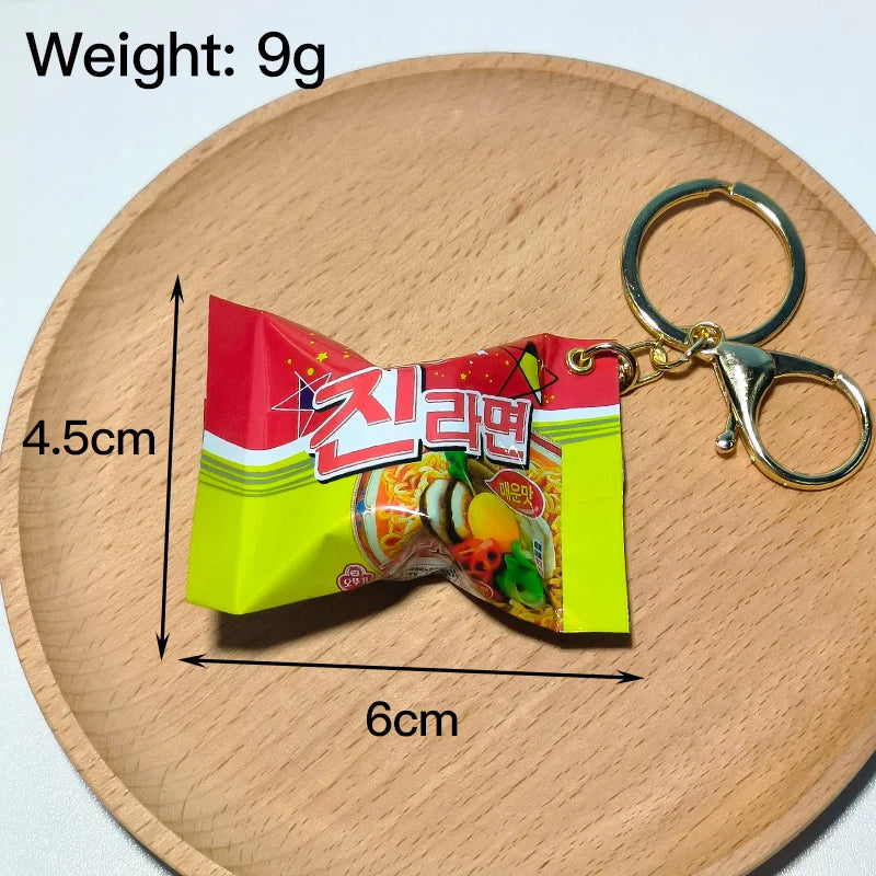 Simulation Instant Noodles Keychain – Mini Snack Phone Pendant Bag Charm, Christmas and New Year Gift Accessory