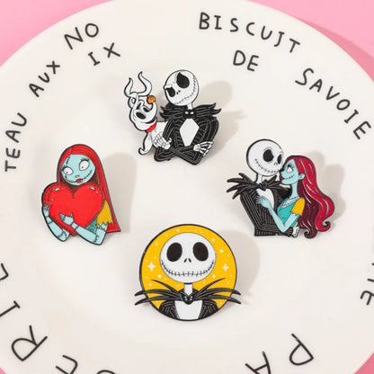 4-Piece Gothic Skull Enamel Pin Set – Halloween Horror Brooches for Backpacks, Jackets, and Christmas Costumes