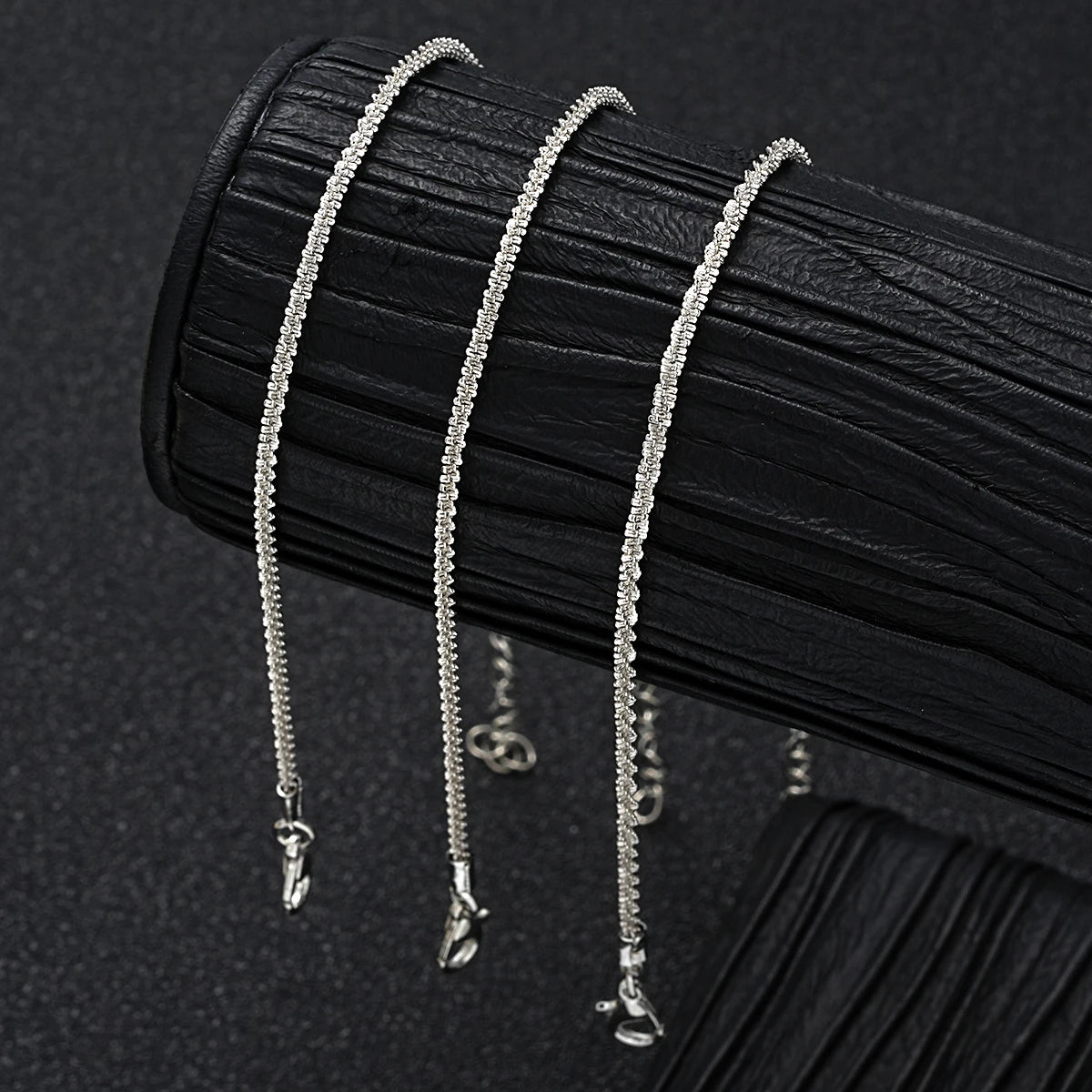 5pcs Boho Vintage Metal Anklet Set – Butterfly, Star & Heart Pendant Pearl Foot Bracelets for Women, Beach Fashion Jewelry Accessory