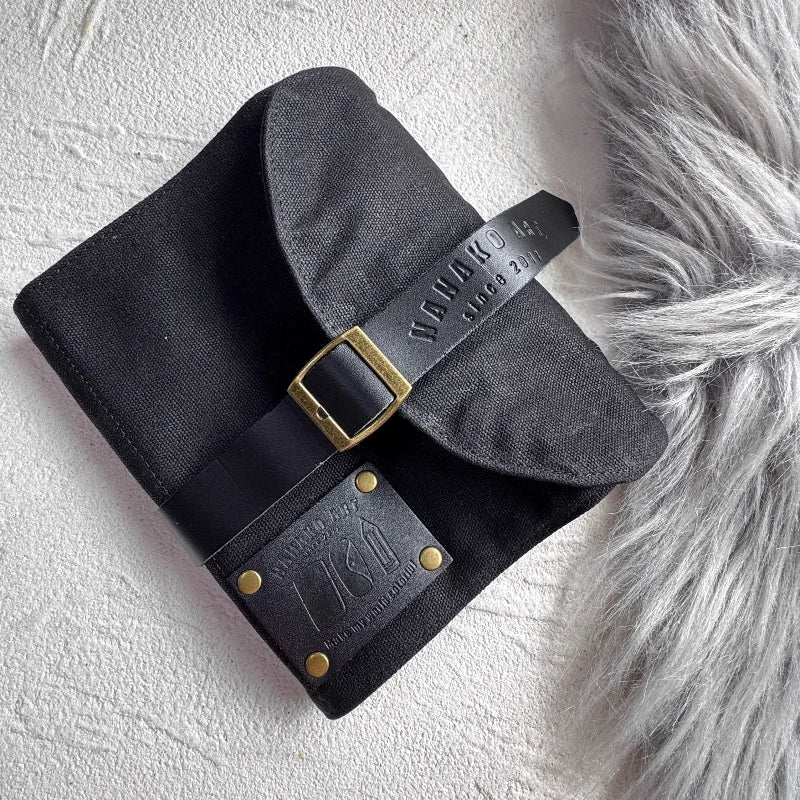 Oil Wax Leather Pencil Case – Waterproof Canvas Carabiner Bag for Artists, Students & Portable Travel Storage