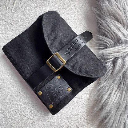 Oil Wax Leather Pencil Case – Waterproof Canvas Carabiner Bag for Artists, Students & Portable Travel Storage