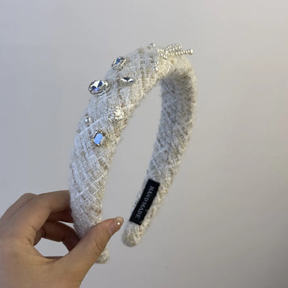 Black & White Camellia Embroidery Hairband – Woolen Weave Padded Headband for Women, French Fashion, Autumn/Winter 2023