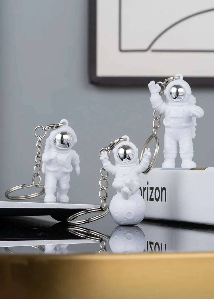 Astronaut Keychain Figurines - Spaceman Ornaments for Backpacks, Schoolbags, Home Decor, and Children's Gifts
