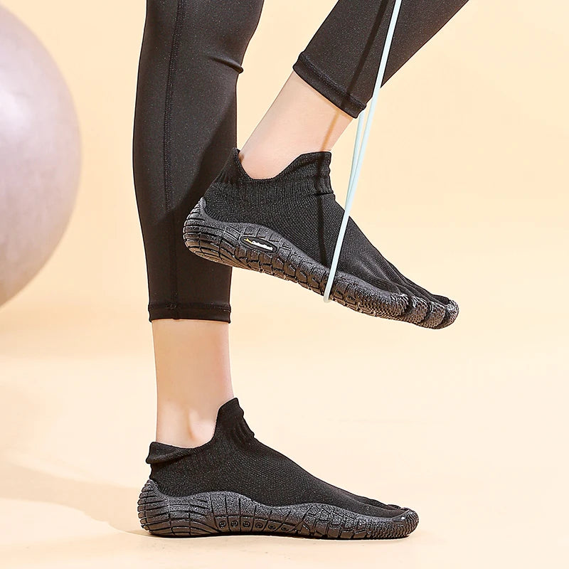 GallonShark Five Finger Shoes — Split Toe Soft-Soled Fitness Shoes for Men & Women, Pilates Yoga Sandals