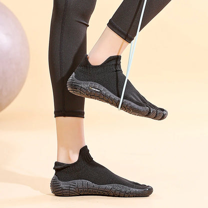 GallonShark Five Finger Shoes — Split Toe Soft-Soled Fitness Shoes for Men & Women, Pilates Yoga Sandals