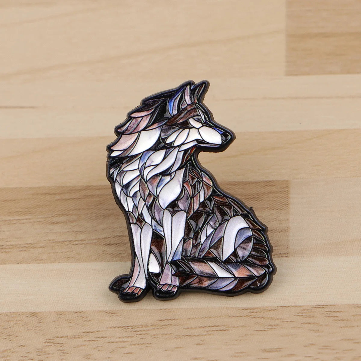 Cool Wolf Enamel Lapel Pin – Forest Animal Badge for Hats, Clothes & Backpacks, Decorative Jewelry Accessories Gift for Friends