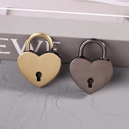 Vintage Heart-Shaped Metal Mini Padlock – Key Lock for Bags, Suitcases, and Luggage Boxes with Key