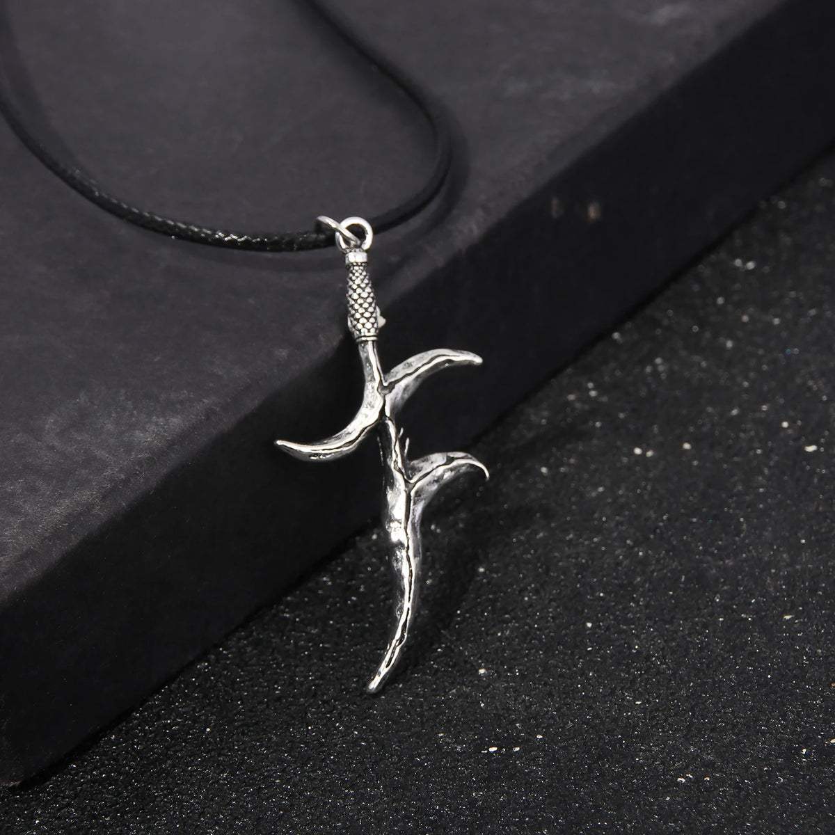 Melina Sword Dagger Necklace - Black Knife Game Cosplay Jewelry & Prop