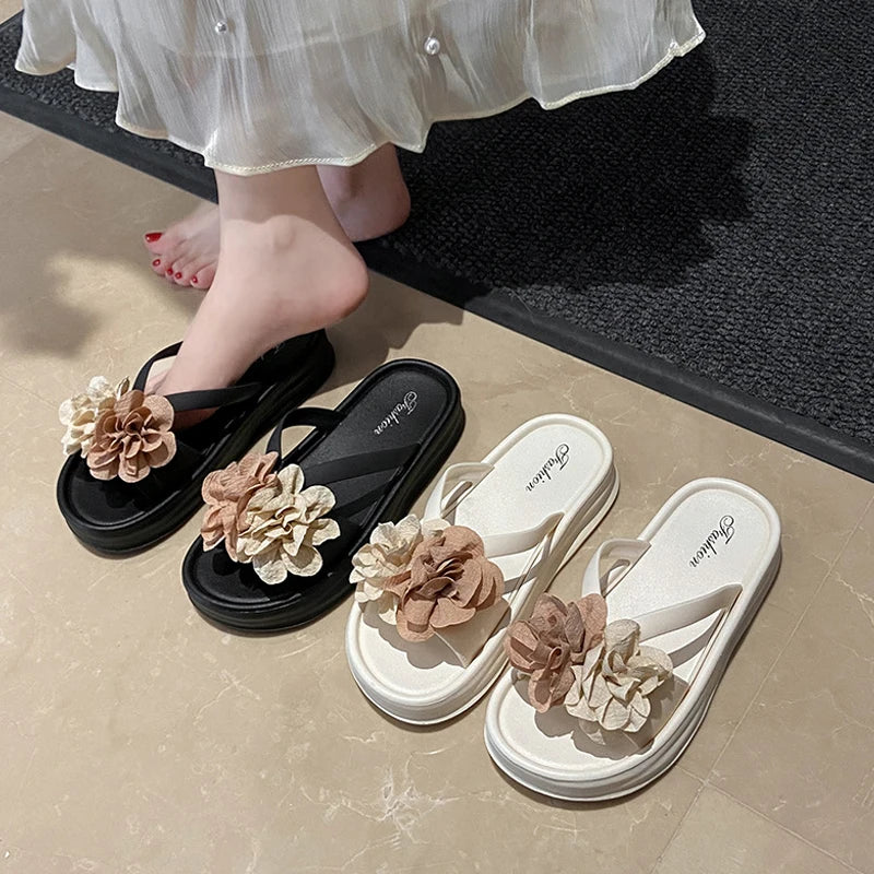 Two-Tone Floral Platform Sandals - Women’s Summer Thick Sole Beach Slides