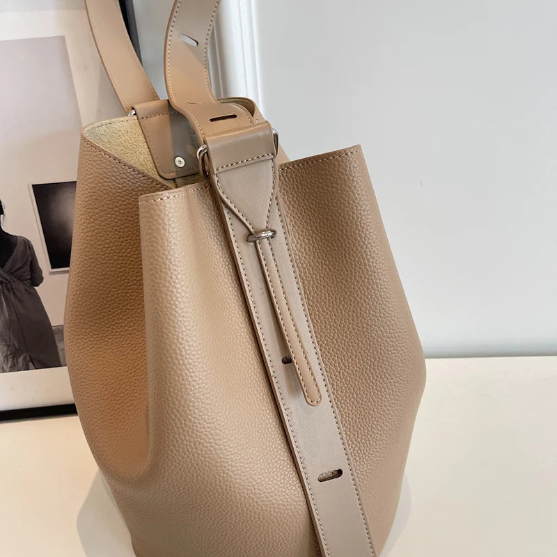 LEFTSIDE Retro Small Solid Color Leather Shoulder Bag – 2025 Korean Designer Handbag for Women