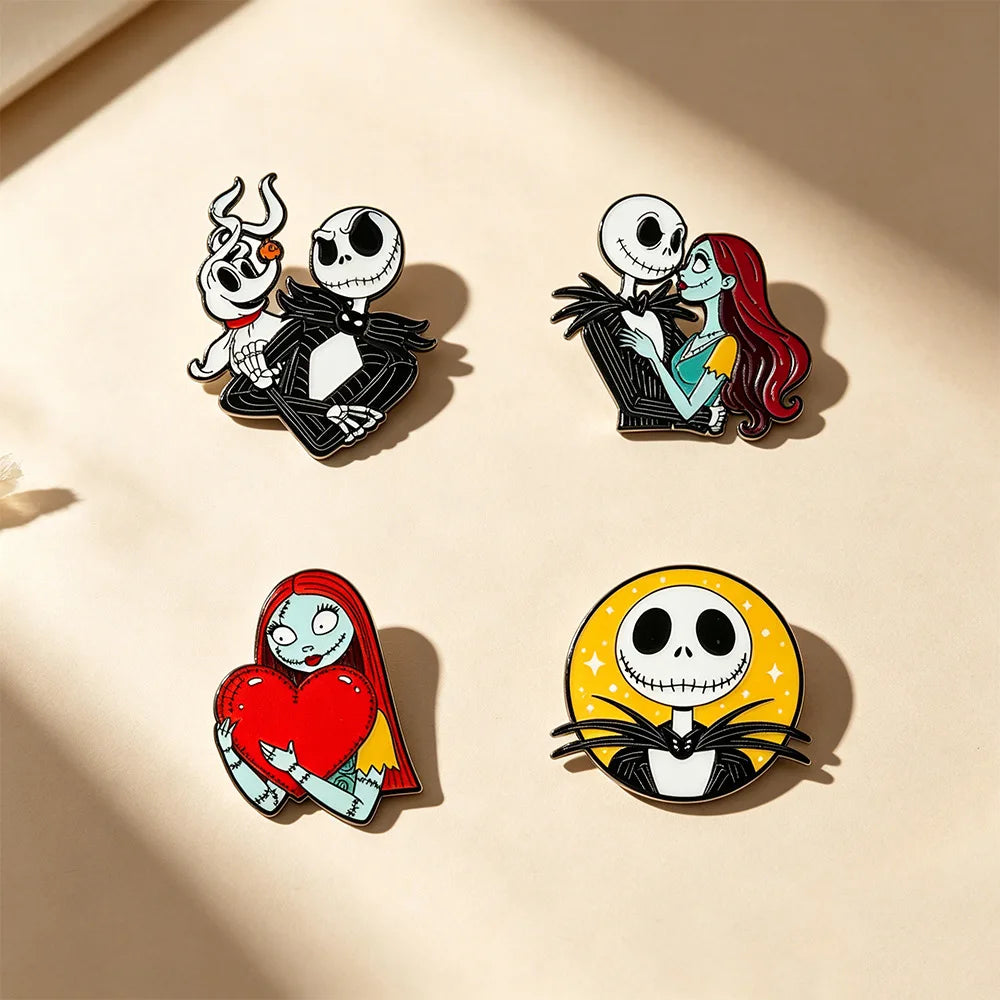 4-Piece Gothic Skull Enamel Pin Set – Halloween Horror Brooches for Backpacks, Jackets, and Christmas Costumes
