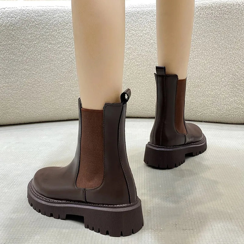 2024 Chelsea Boots – New Thick-Soled Women's Short Boots, Fashionable Autumn & Winter Shoes