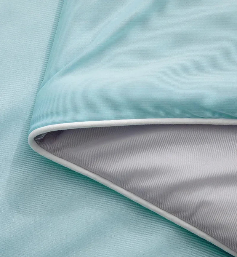 High-Quality Cooling Blanket – Smooth Air-Conditioning Comforter, Lightweight Summer Quilt with Double-Sided Cooling Fabric
