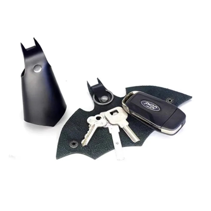 Superhero Bruce Wayne Leather Keychain – Unisex Bat Cosplay Waist Key Holder & Fashion Keyring Gift