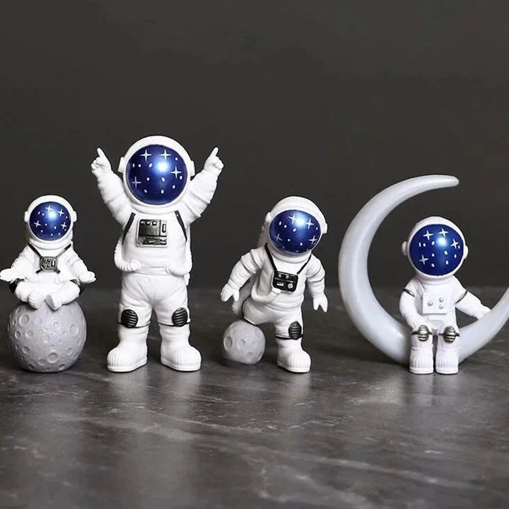 4-Piece Astronaut Figurine Set – Spaceman Statue Sculpture Educational Toy & Desktop Home Decoration Gift for Kids