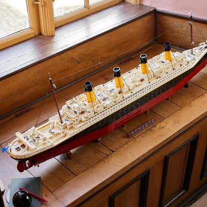 New 9090PCS Large Cruise Ship Building Blocks — DIY Desktop Ornament, Home Decoration Gift, Compatible with 10294