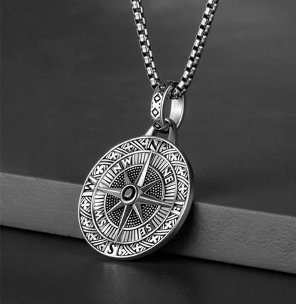 Caribbean Pirates Aztec Gold Coin Necklace – Retro Skull Pendant, Punk Hip Hop Movie Accessory