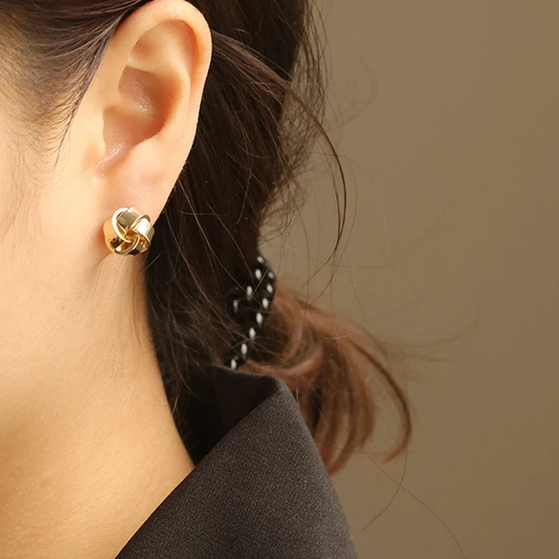 Gold Twisted Flower Stud Earrings – Creative Small Metal Jewelry for Women
