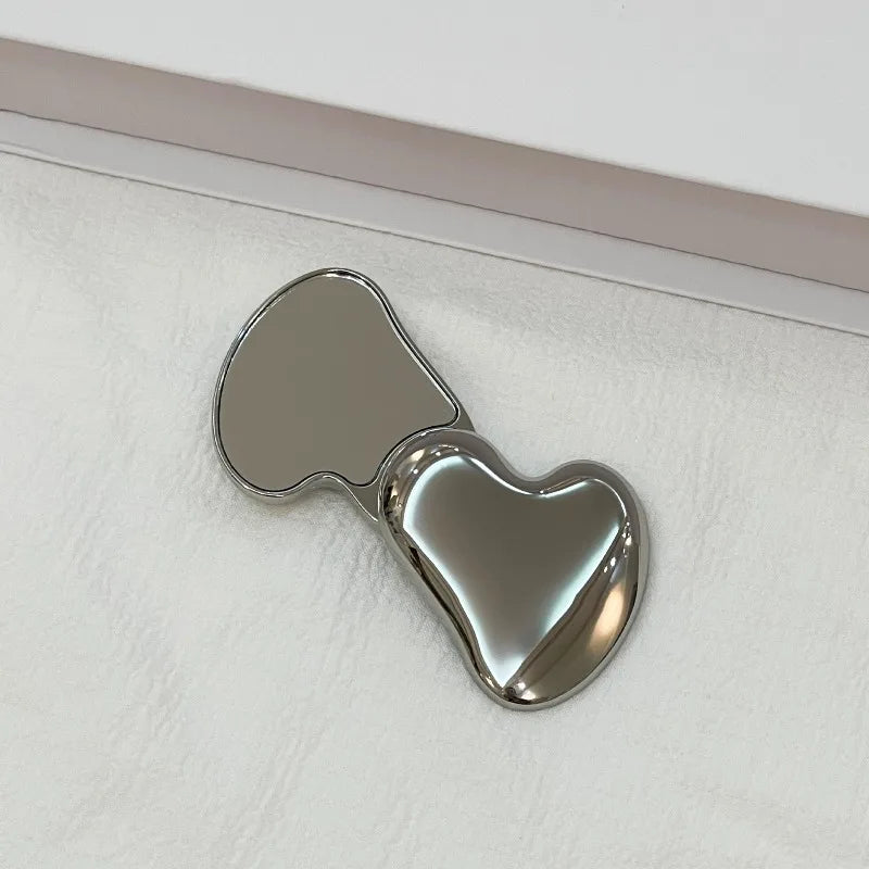 Elegant Heart-Shaped Makeup Mirror - Portable Mini Pocket Mirror for Purse & Travel