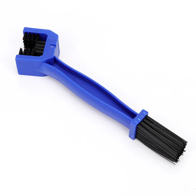 Motorcycle Chain Brush Cleaner — Plastic Bike & Moto Scrubber, Outdoor Chain Cleaning Tool for Road & Maintenance