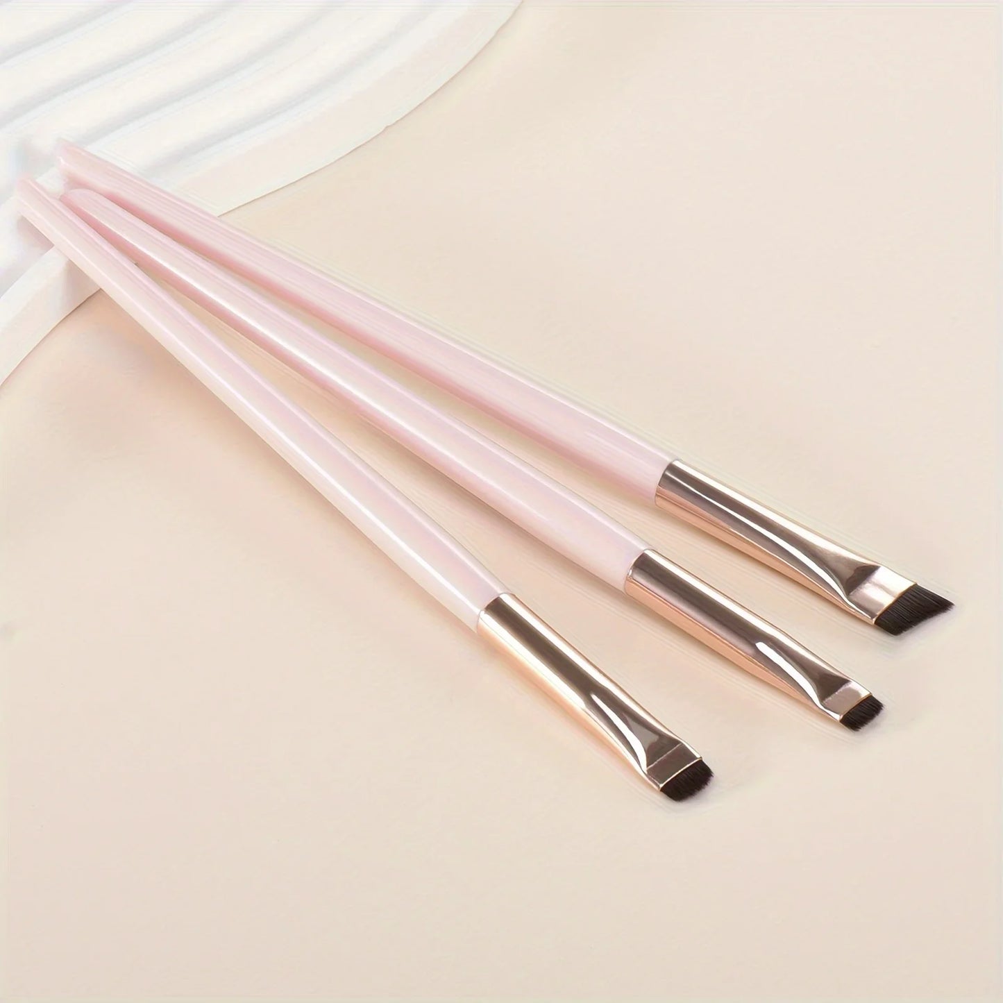 3 Pcs Eyeliner Brush Set – Oblique Head, Ultra-Thin Eyebrow & Eyeshadow Brushes for Precise Makeup Application
