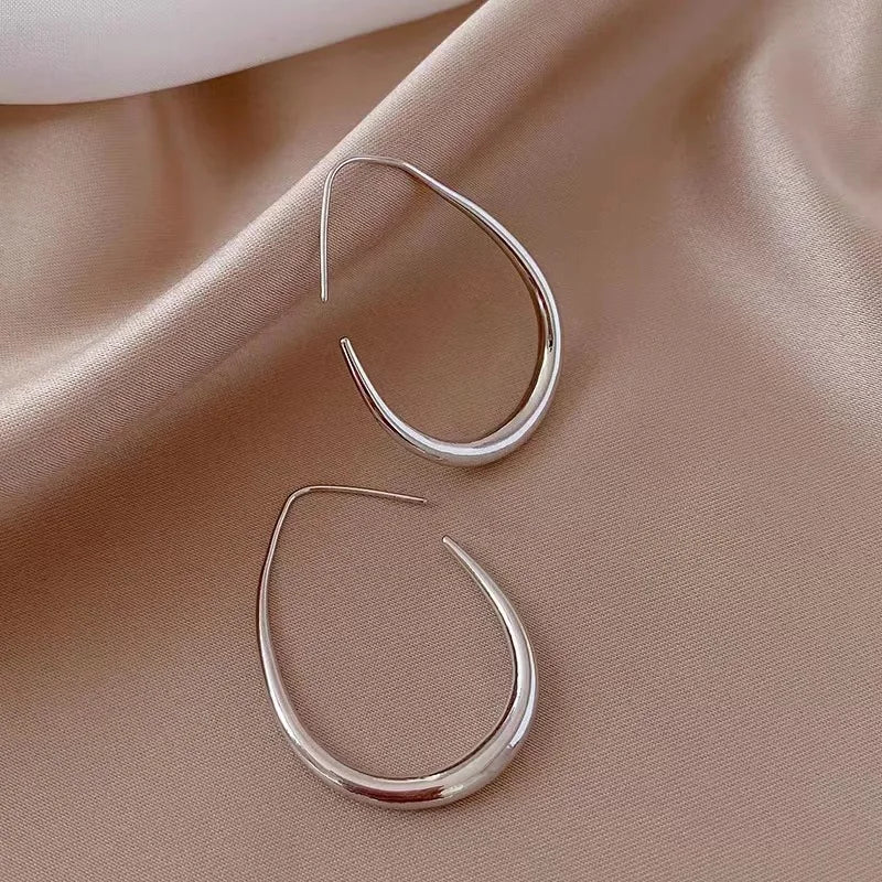 925 Silver Geometric Oval Hoop Earrings for Women – Simple Design Wedding & Party Jewelry (EH2008)