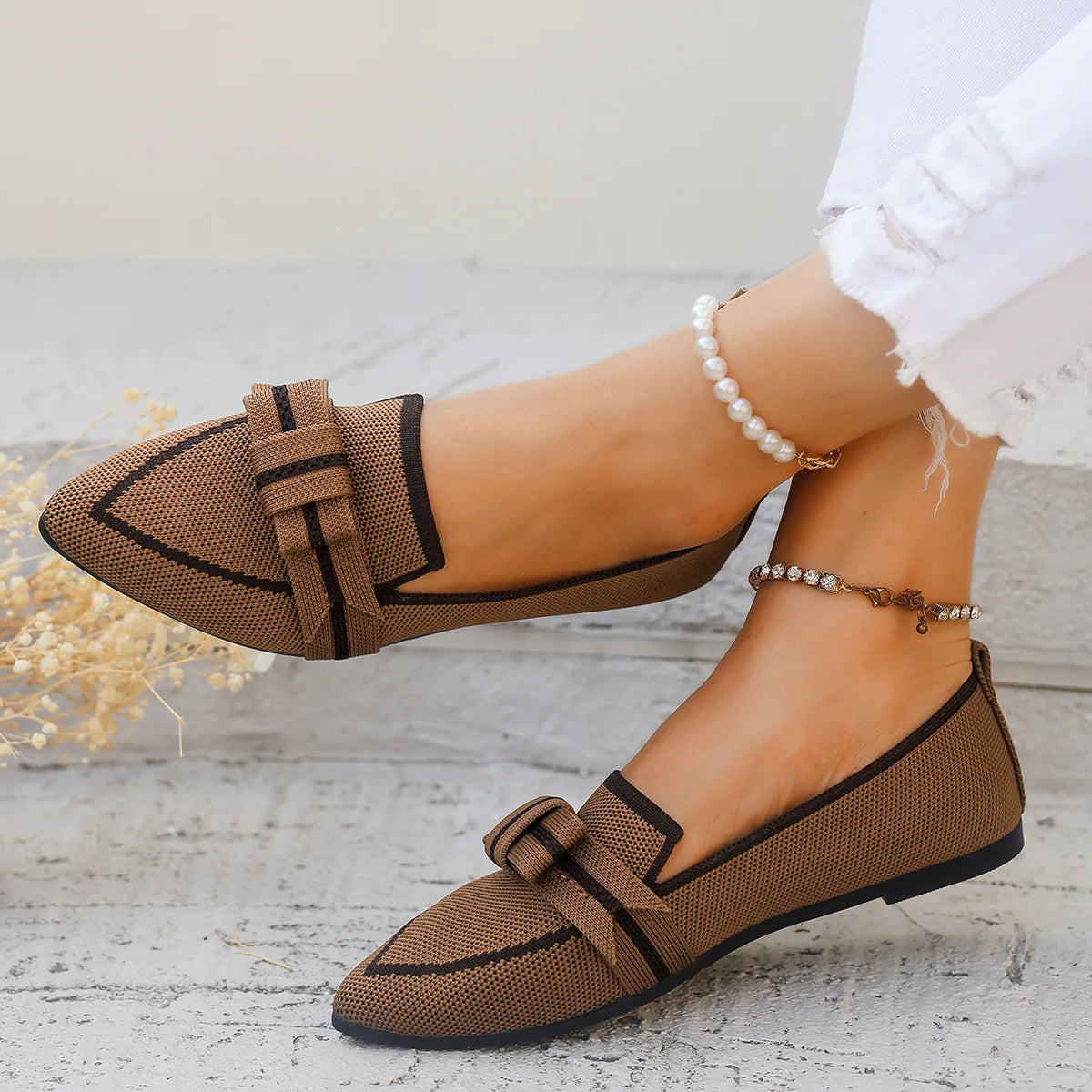 2024 Women’s Knitted Flats – Breathable Slip-On Pointed Toe Loafers, Comfortable Casual Walking Shoes in Solid Colors